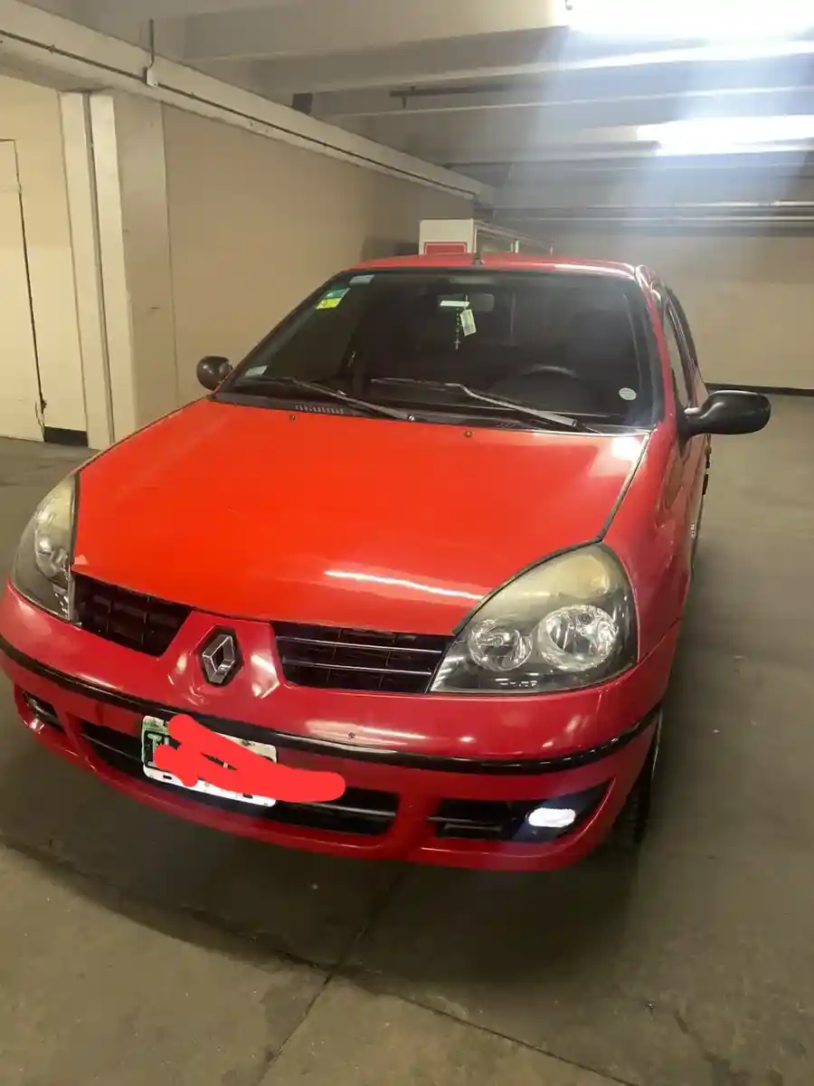 Renault Clio 1.2 Pack Plus 5 P 2010 - foto 3