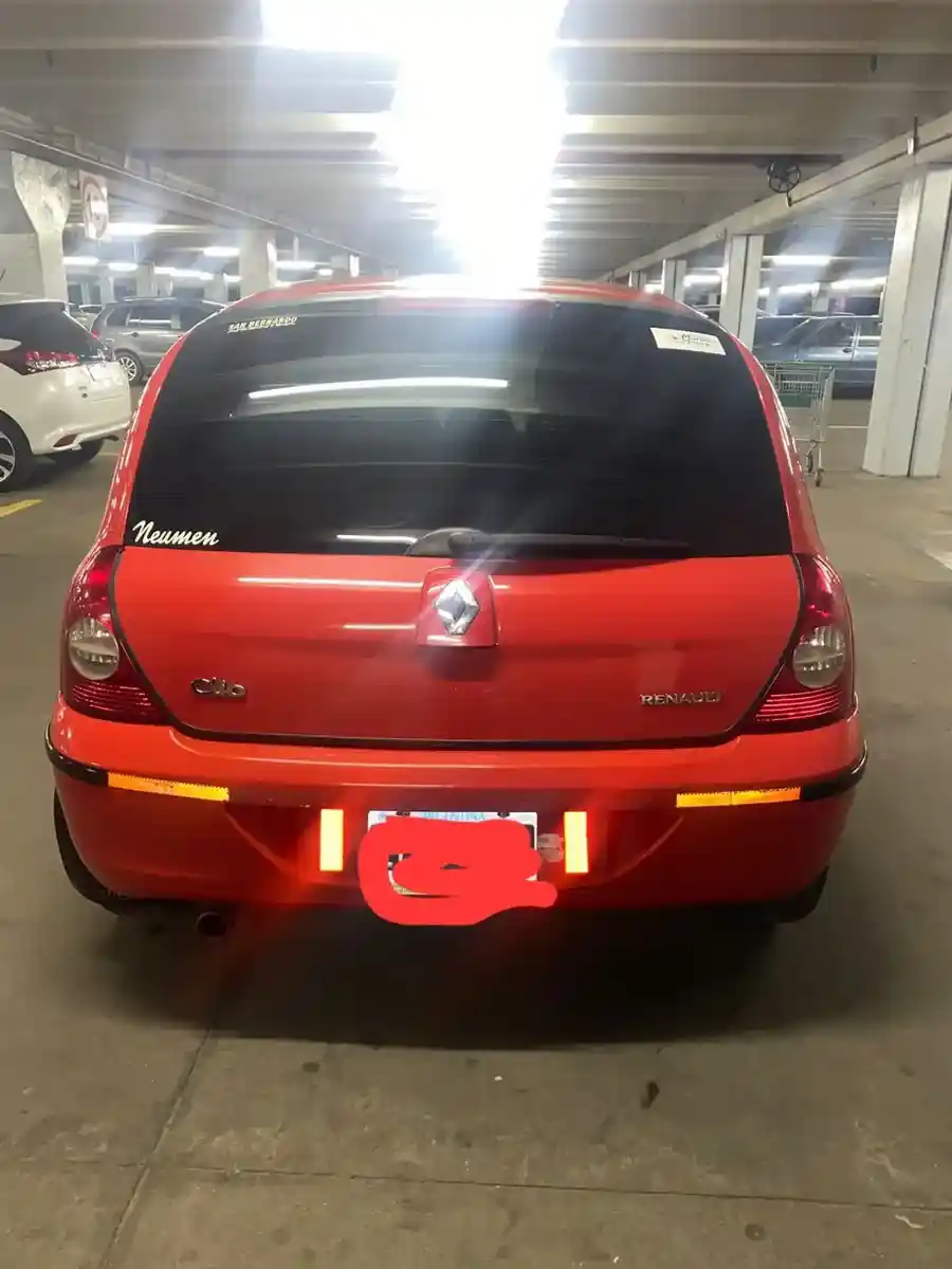 Renault Clio 1.2 Pack Plus 5 P 2010 - foto 5