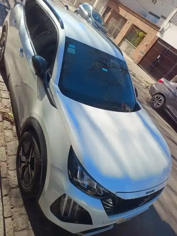 Peugeot 2008 1.0T Allure Cvt 2025 - foto 5