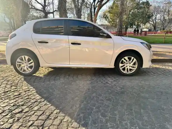 Peugeot 208 1.6 Like Pack 2022 - foto 3