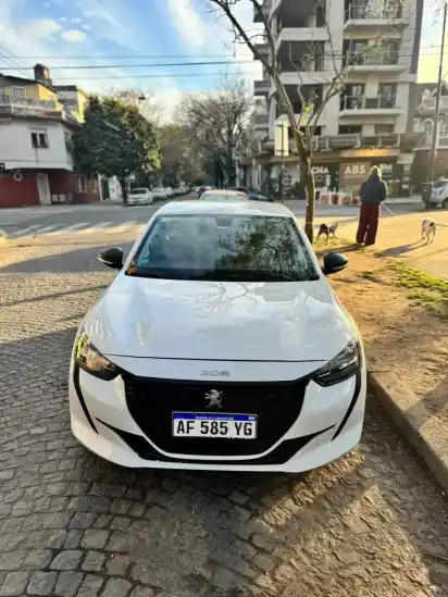 Peugeot 208 1.6 Like Pack 2022 - foto 5