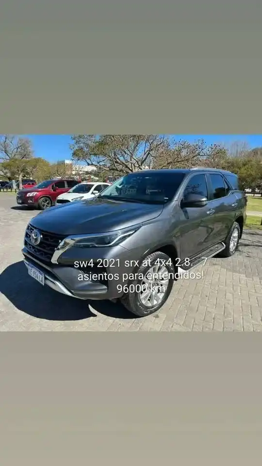 Toyota Hilux Sw4 2.8 Srx 177Cv 4X4 7As At 2021 - foto 1