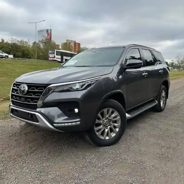 Toyota Hilux Sw4 2.8 Srx 177Cv 4X4 7As At 2021 - foto 5