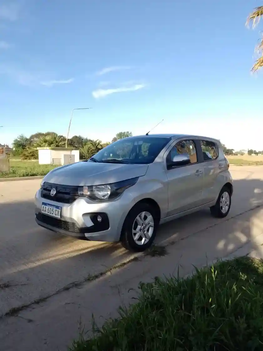 Fiat Mobi 1.0 Easy 2016 - foto 1
