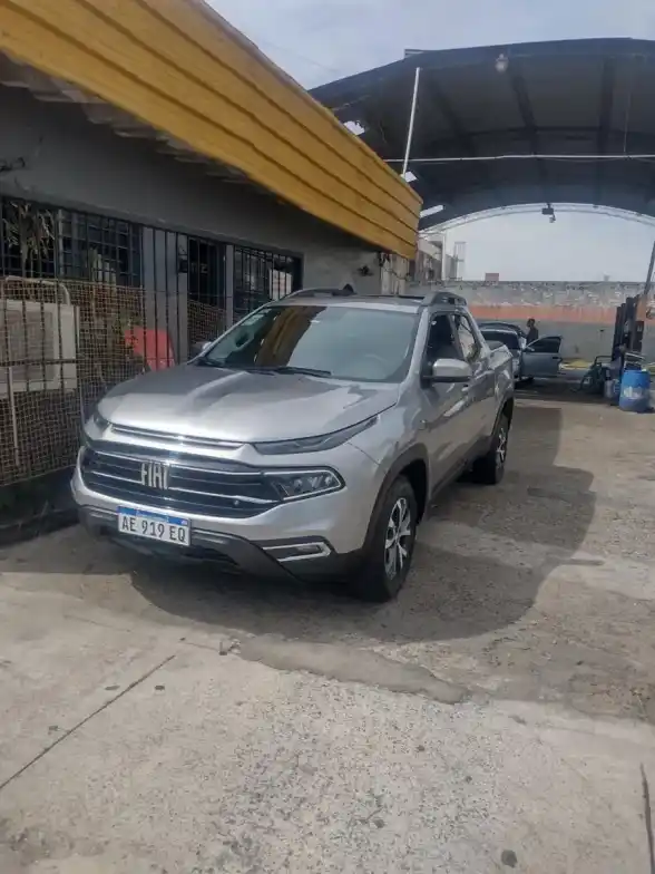 Fiat Toro 1.8 Freedom 4X2 At 2021 - foto 1