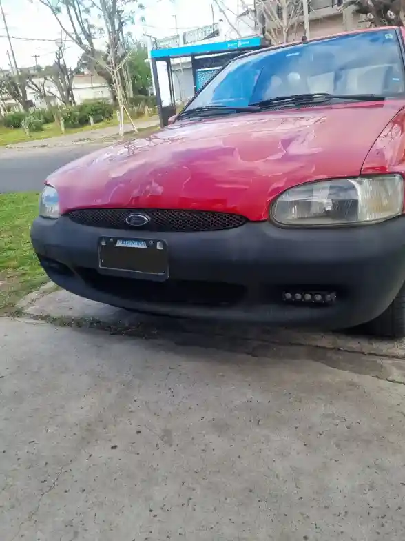 Ford Escort 1.8 Coupe Si 1998 - foto 3