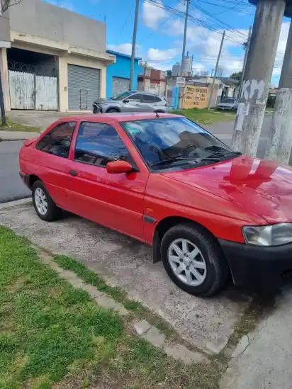 Ford Escort 1.8 Coupe Si 1998 - foto 4