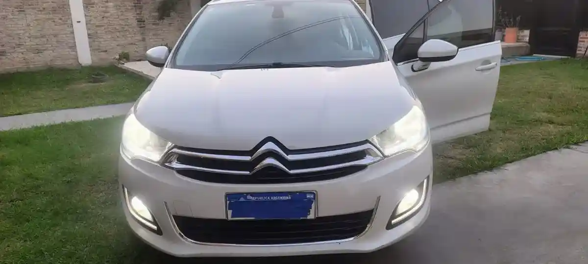 Citroën C4 Lounge 1.6 Thp 165 At6 Feel 2017 - foto 4