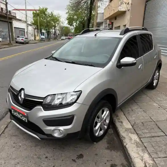 Renault Sandero Stepway 1.6 Privilege Nav 105Cv 2015 - foto 1