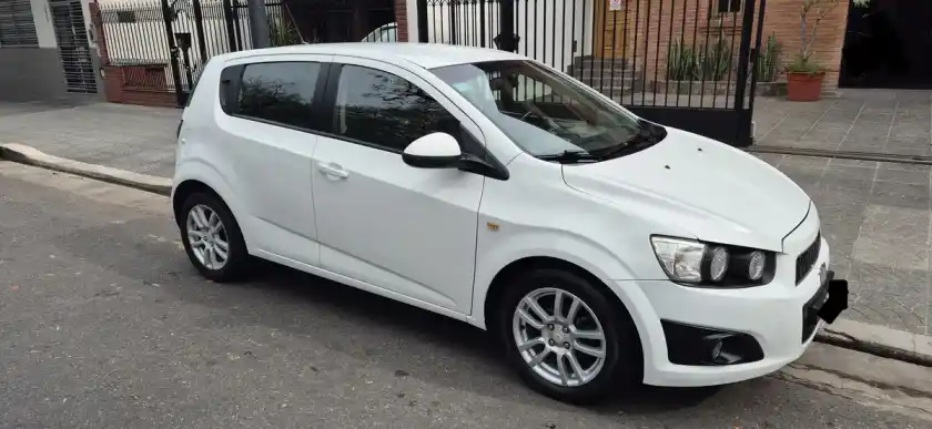 Chevrolet Sonic 1.6 Ltz 5 P Manual 2012 - foto 2