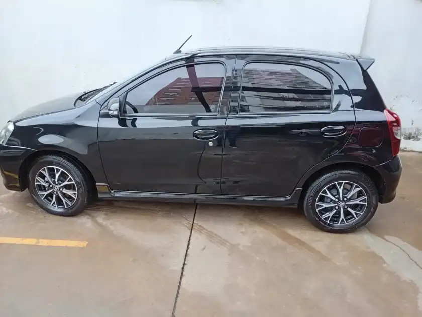 Toyota Etios 1.5 Platinum At 2018 - foto 4