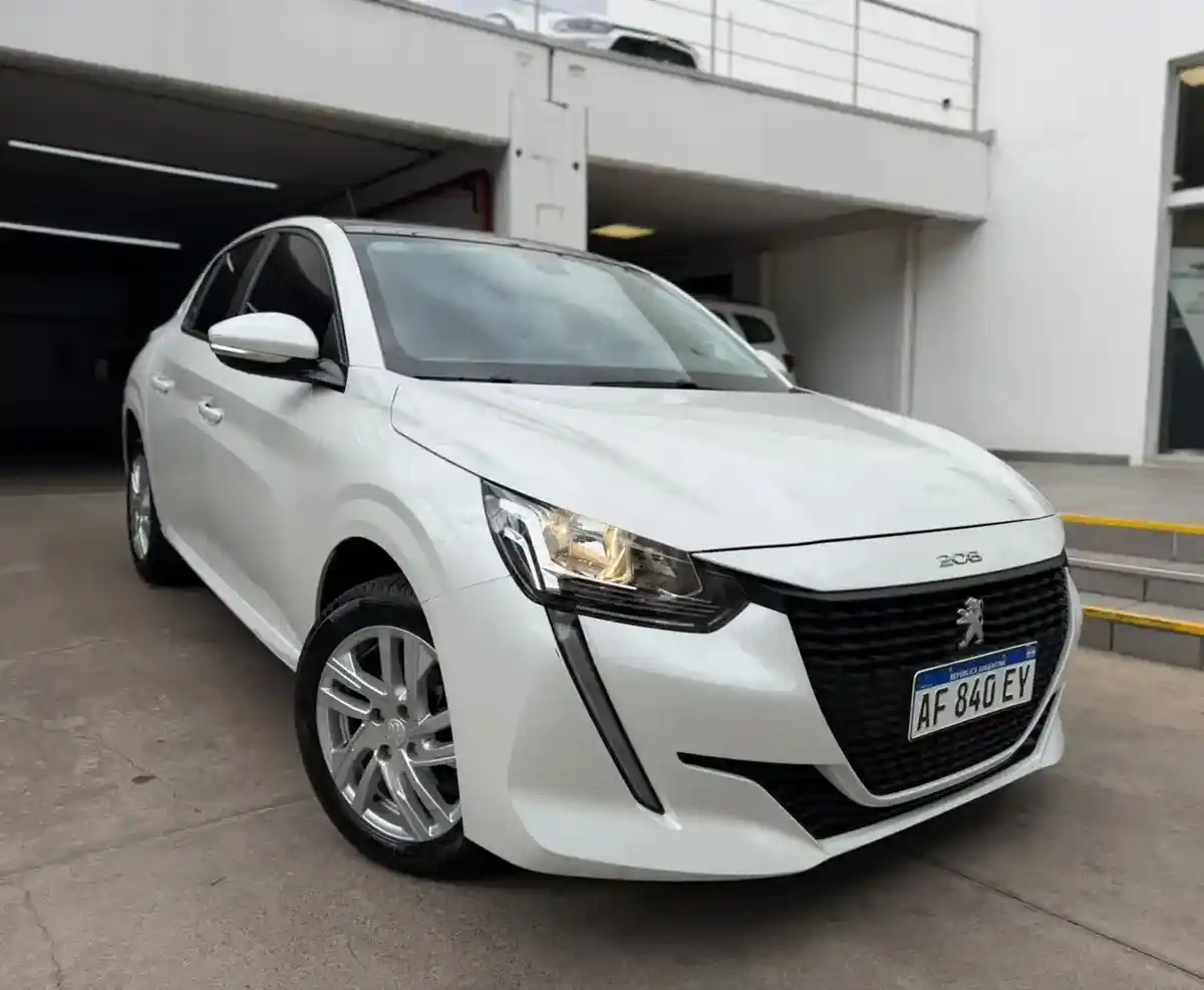 Peugeot 208 1.6 Active Pack Tiptronic 2023 - foto 2