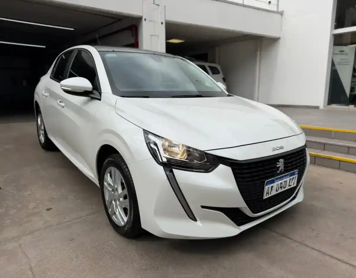 Peugeot 208 1.6 Active Pack Tiptronic 2023 - foto 3
