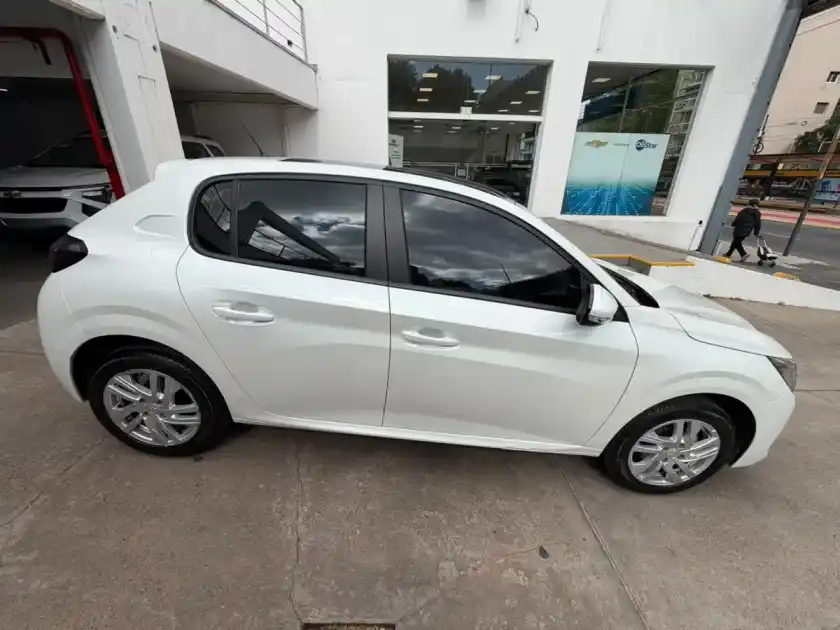 Peugeot 208 1.6 Active Pack Tiptronic 2023 - foto 5