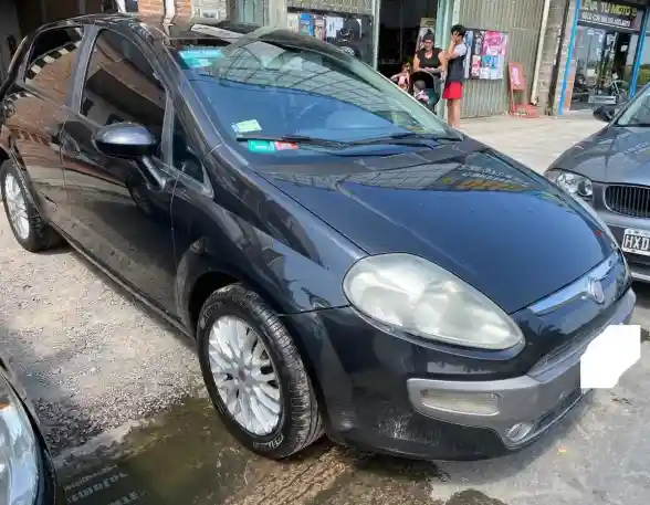 Fiat Punto 1.6 Essence 2013 - foto 2