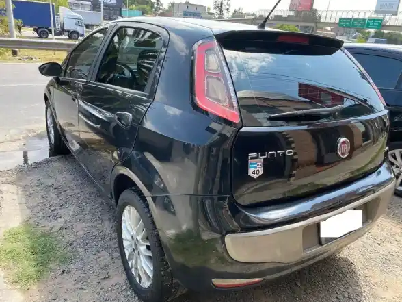 Fiat Punto 1.6 Essence 2013 - foto 4