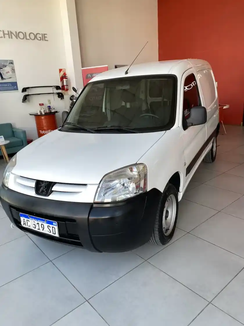 Peugeot Partner 1.6 Hdi Furgon Confort 92 2018 - foto 2