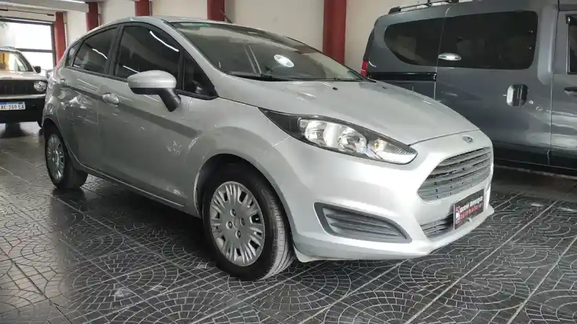 Ford Fiesta Kinetic 1.6 S 120Cv 2015 - foto 2