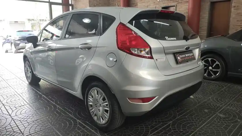 Ford Fiesta Kinetic 1.6 S 120Cv 2015 - foto 4