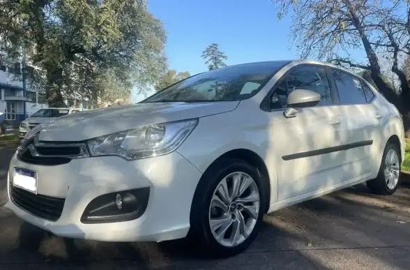 Citroën C4 Lounge 1.6 Hdi 115 Feel Pack 2017 - foto 1