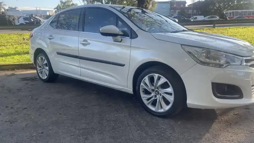 Citroën C4 Lounge 1.6 Hdi 115 Feel Pack 2017 - foto 3