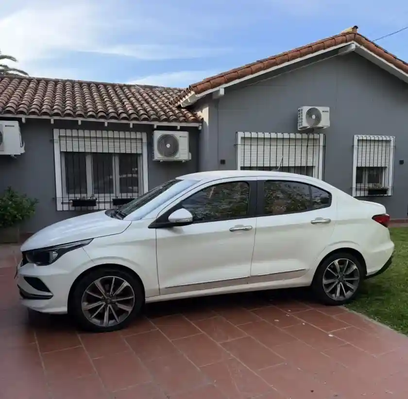 Fiat Cronos 1.8 16V Precision At6 Pack Premium 2021 - foto 1
