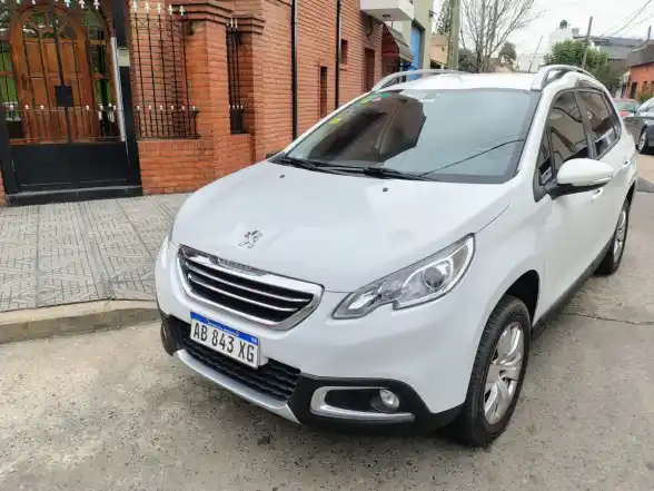 Peugeot 2008 1.6 Allure 2017 - foto 1