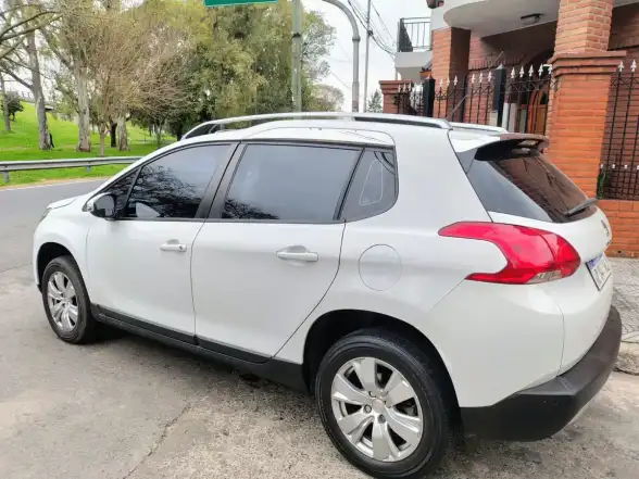 Peugeot 2008 1.6 Allure 2017 - foto 2