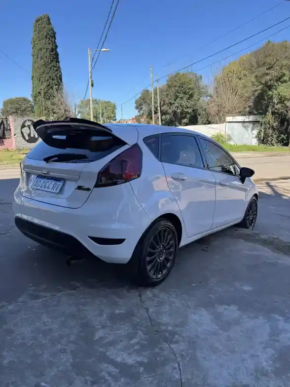 Ford Fiesta Kinetic 1.6 Se Powershift 120Cv 2017 - foto 2