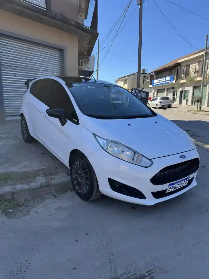 Ford Fiesta Kinetic 1.6 Se Powershift 120Cv 2017 - foto 4