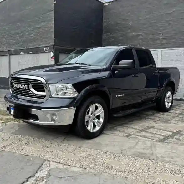 Ram 1500 5.7 Laramie Atx V8 2022 - foto 1