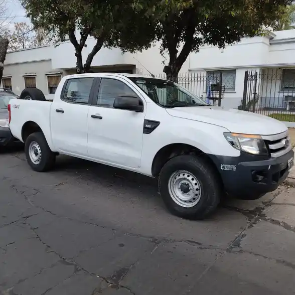 Ford Ranger 2.2 Cs 4X4 Xl Safety Ci 2014 - foto 2