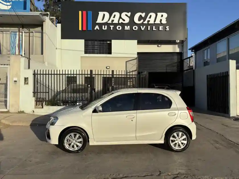 Toyota Etios 1.5 Xls 2018 - foto 1