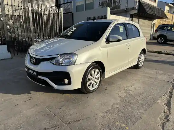 Toyota Etios 1.5 Xls 2018 - foto 3