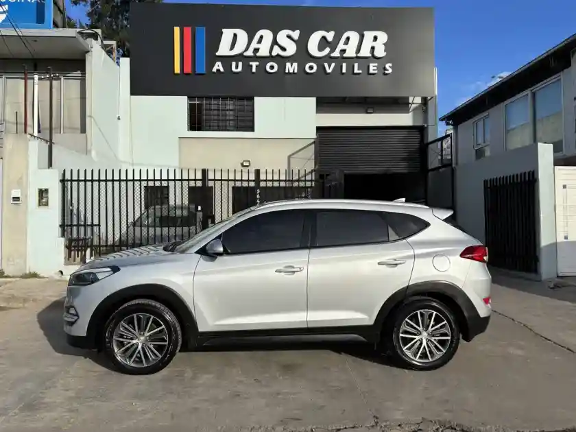 Hyundai Tucson 2.0 Gl 6At 2Wd 2017 - foto 1