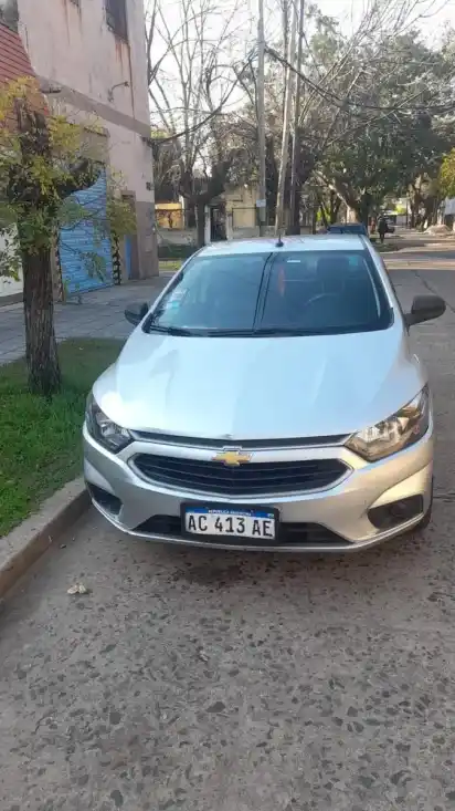 Chevrolet Onix 1.4 Activ 98Cv 2018 - foto 2