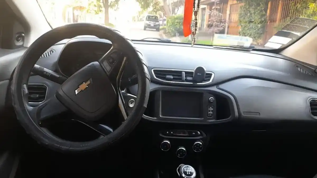Chevrolet Onix 1.4 Activ 98Cv 2018 - foto 3