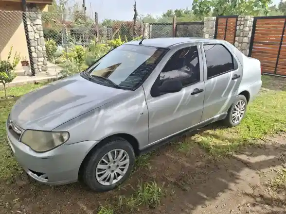 Fiat Siena 1.4 Fire Da 2011 - foto 1