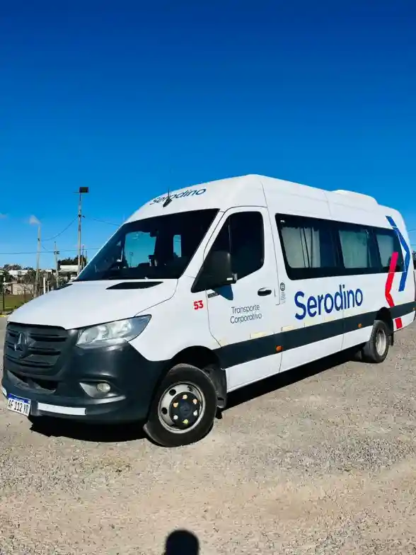 Mercedes-Benz Sprinter 516 Cdi Minibus 4325 19+1 Con Cámara 2022 - foto 1