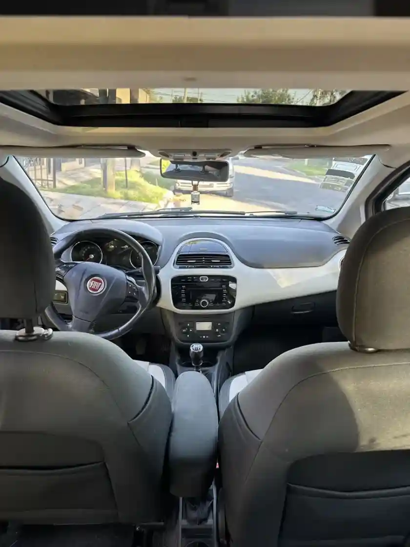 Fiat Punto 1.6 Essence Dualogic Plus 2014 - foto 5