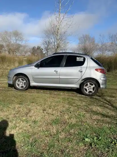 Peugeot 206 1.6 Xt Premium Tip 2008 - foto 3