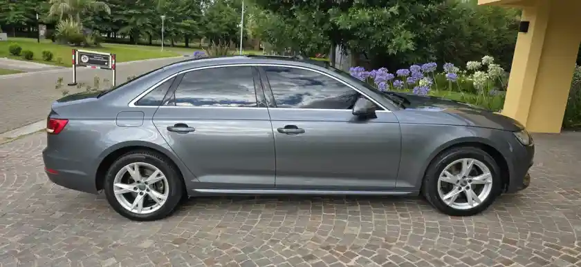 Audi A4 2.0 Fsi 190Cv 2018 - foto 2