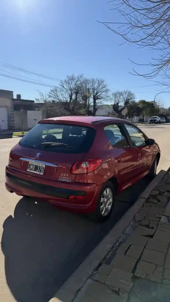 Peugeot 207 Compact 1.4 Xr 2011 - foto 3