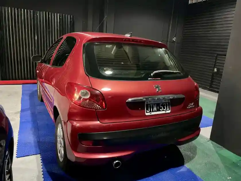 Peugeot 207 1.4 Xs 2011 - foto 2