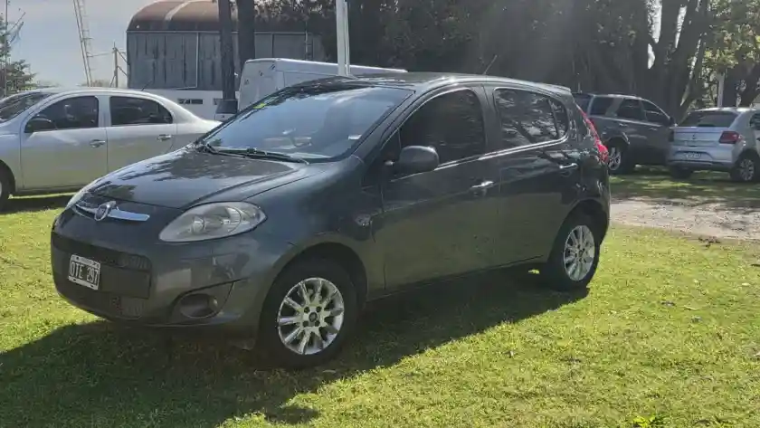 Fiat Palio 1.4 Attractive 85Cv 2015 - foto 1