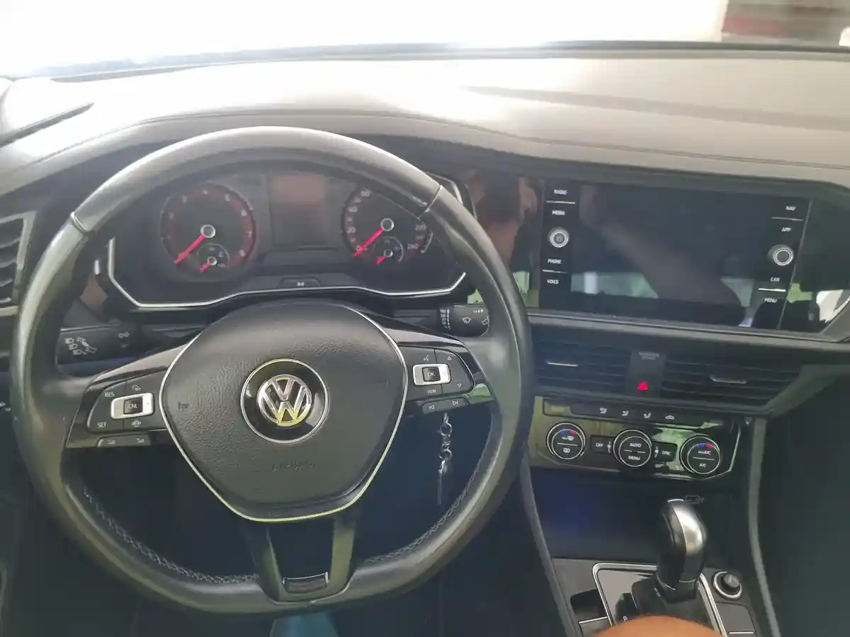 Volkswagen Vento 1.4 Comfortline 150Cv At 2018 - foto 5