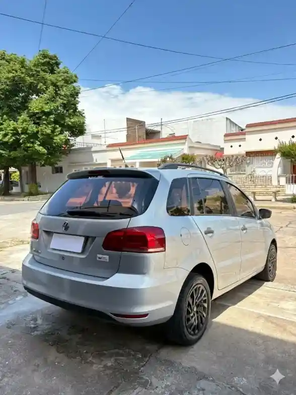 Volkswagen Suran 1.6 Comfortline 101Cv 2017 - foto 1