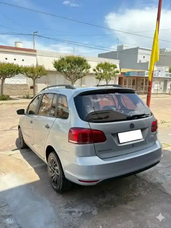 Volkswagen Suran 1.6 Comfortline 101Cv 2017 - foto 3