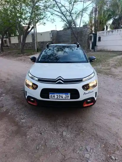 Citroën C4 Cactus 1.6 Thp 165 At6 Shine 2025 - foto 2