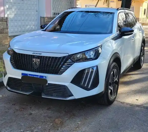 Peugeot 2008 1.0T Allure Cvt 2025 - foto 1